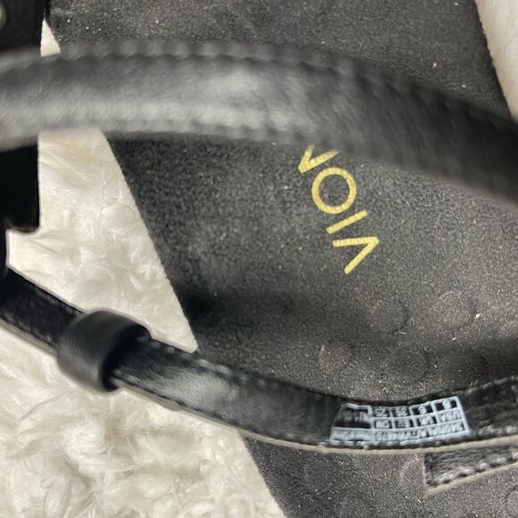 Vionic .toe post black ankle strap sandals geometric gold studs accent SZ8 - Picture 5 of 7